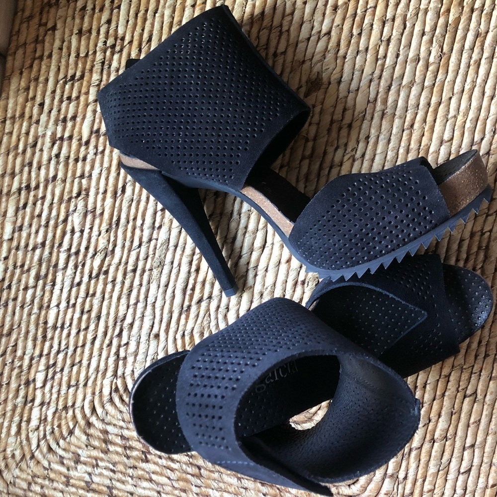 Pedro Garcia sandal heels